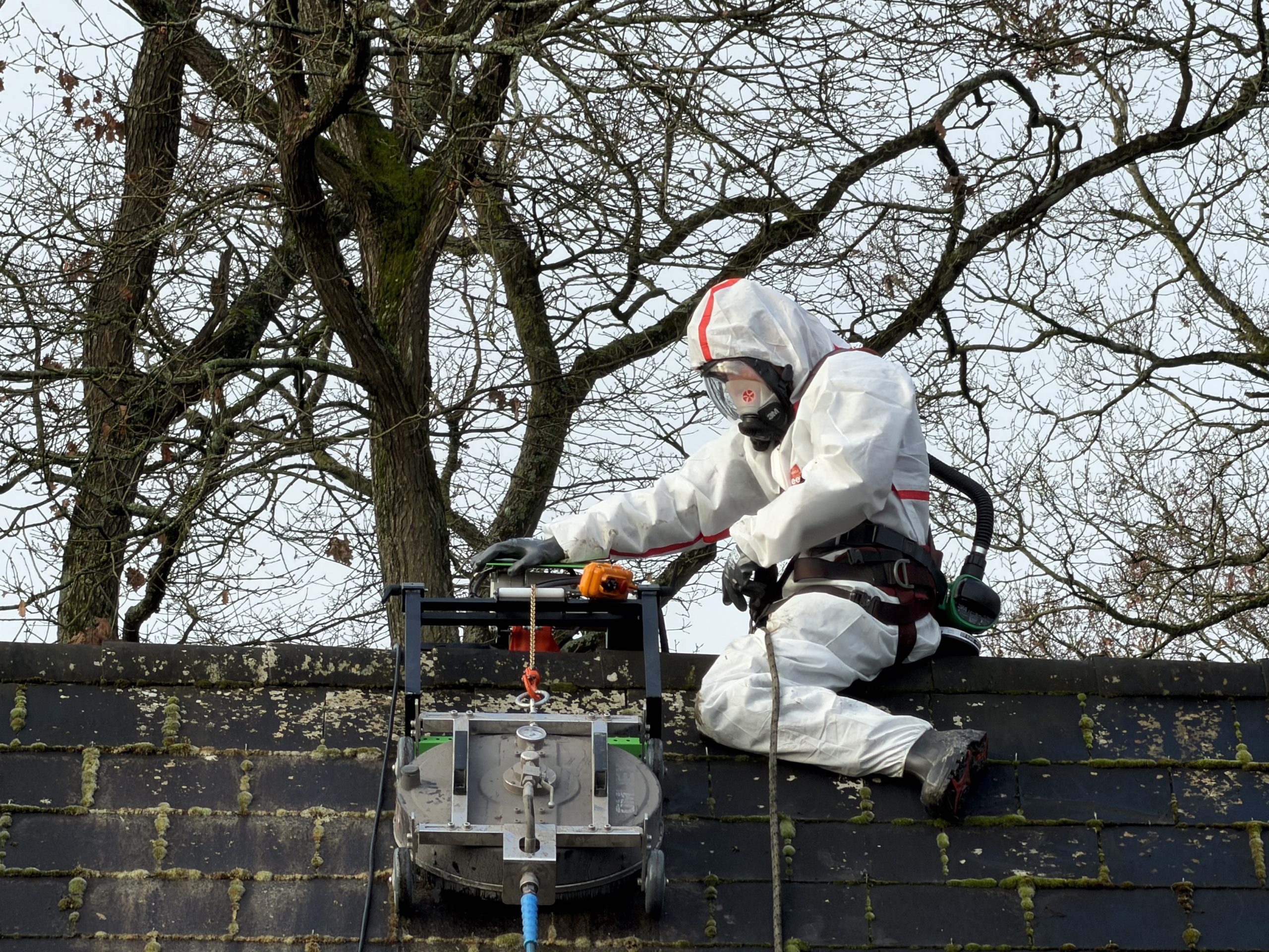 robot pour le nettoyage de toiture et son chariot coulissant BP innov'