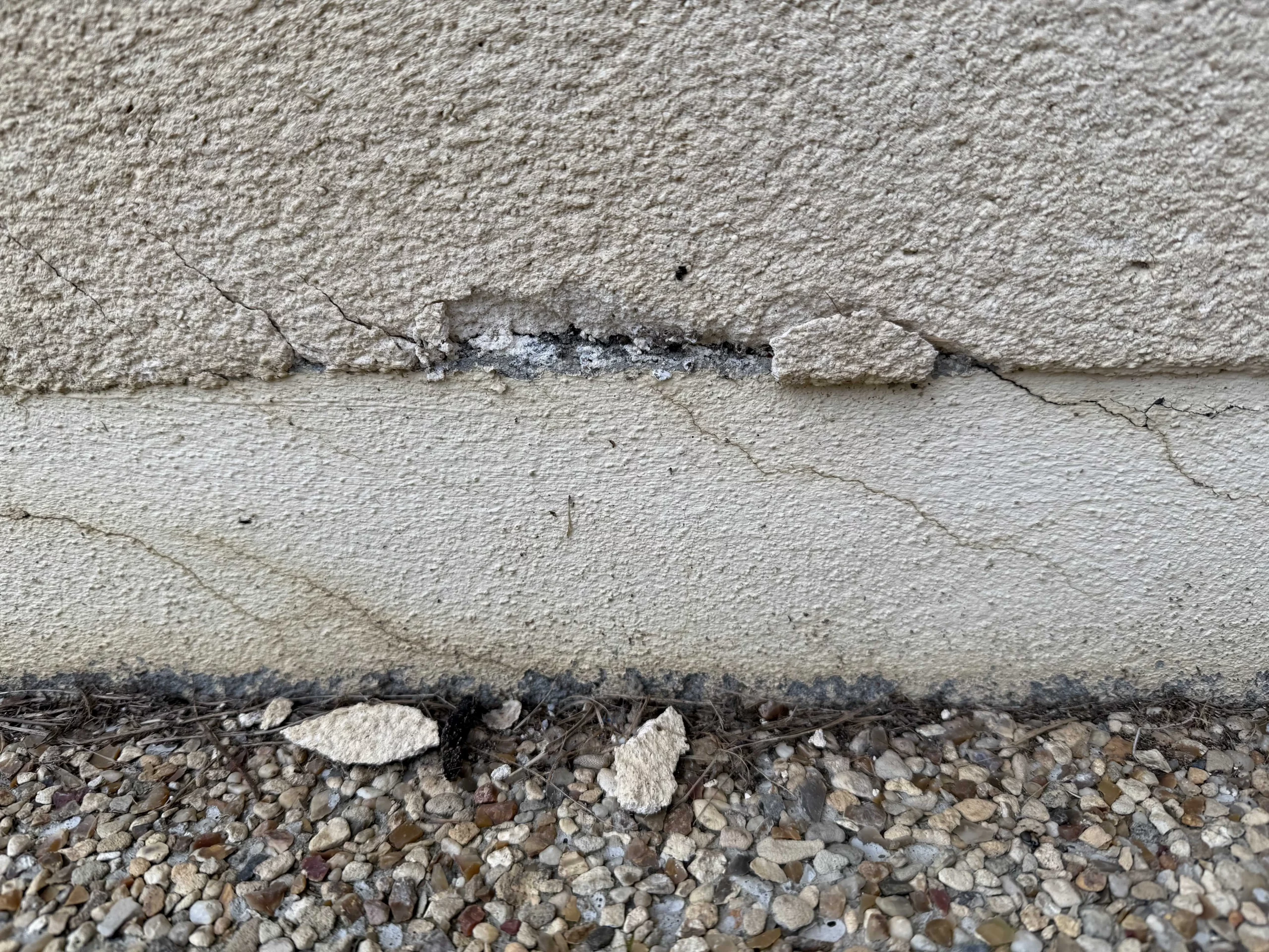 fissure mur extérieur maison